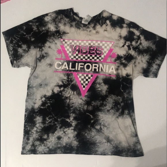 Size L Women’ Tie Dye Graphic T-shirts Bundle - Picture 11 of 14